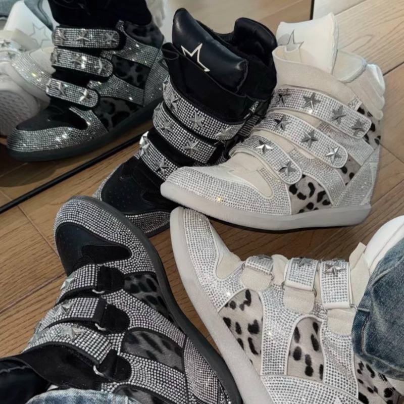 High‑Top Hidden Wedges Sneaker - Ethnic Modern Fashion 评论和价格